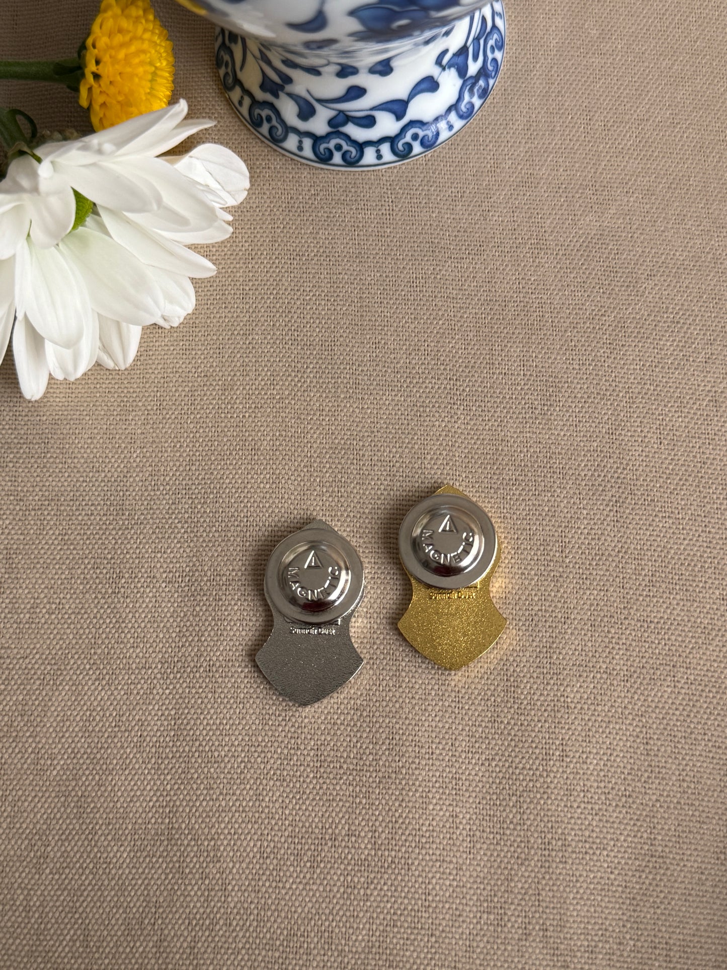 Rawdah Nalayn Magnetic Badge